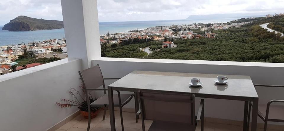 Thea Apartment Agia Marina  Exterior photo